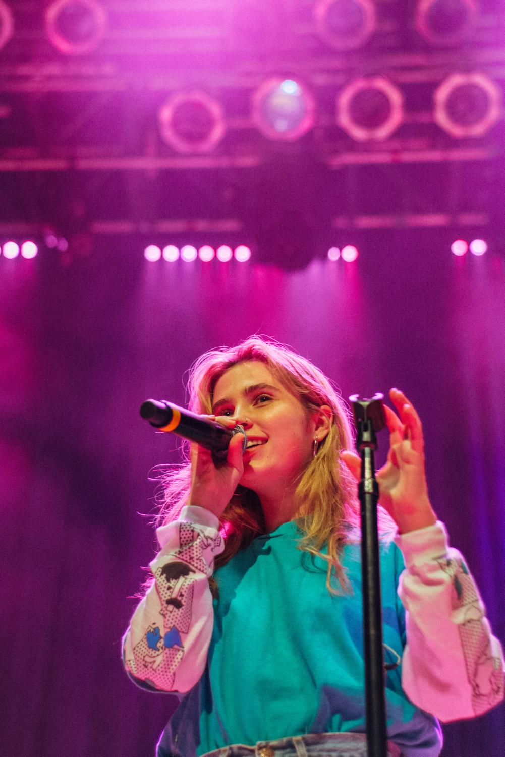 Viral Pop Sensation Clairo Searches For Live Voice – The Daily Aztec