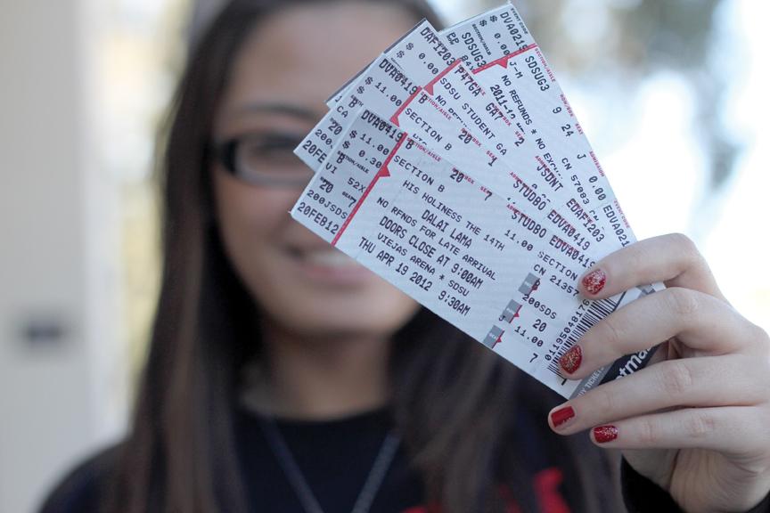 About 7,500 tickets for the Dalai Lama sold out in an hour. | Antonio Zaragoza, Photo Editor