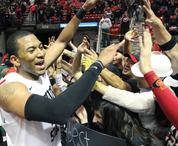 SDSU senior Tim Shelton, who is battling bad knees, will benefit from an extra day worth of rest this week. | Antonio Zaragoza, Photo Editor