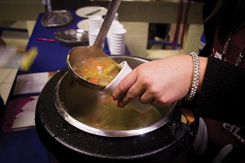 Students feed San Diego homeless