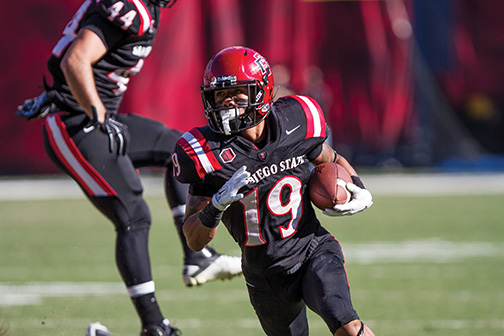 Aztecs look to sail past Navy in Poinsettia Bowl