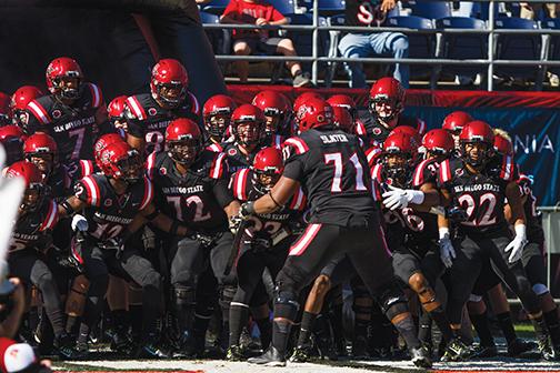 Aztec Football's Hillman Tabbed Preseason Freshman of the Year by