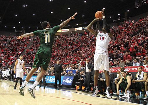 SDSU begins Mountain West trek with 67-55 victory over Wyoming
