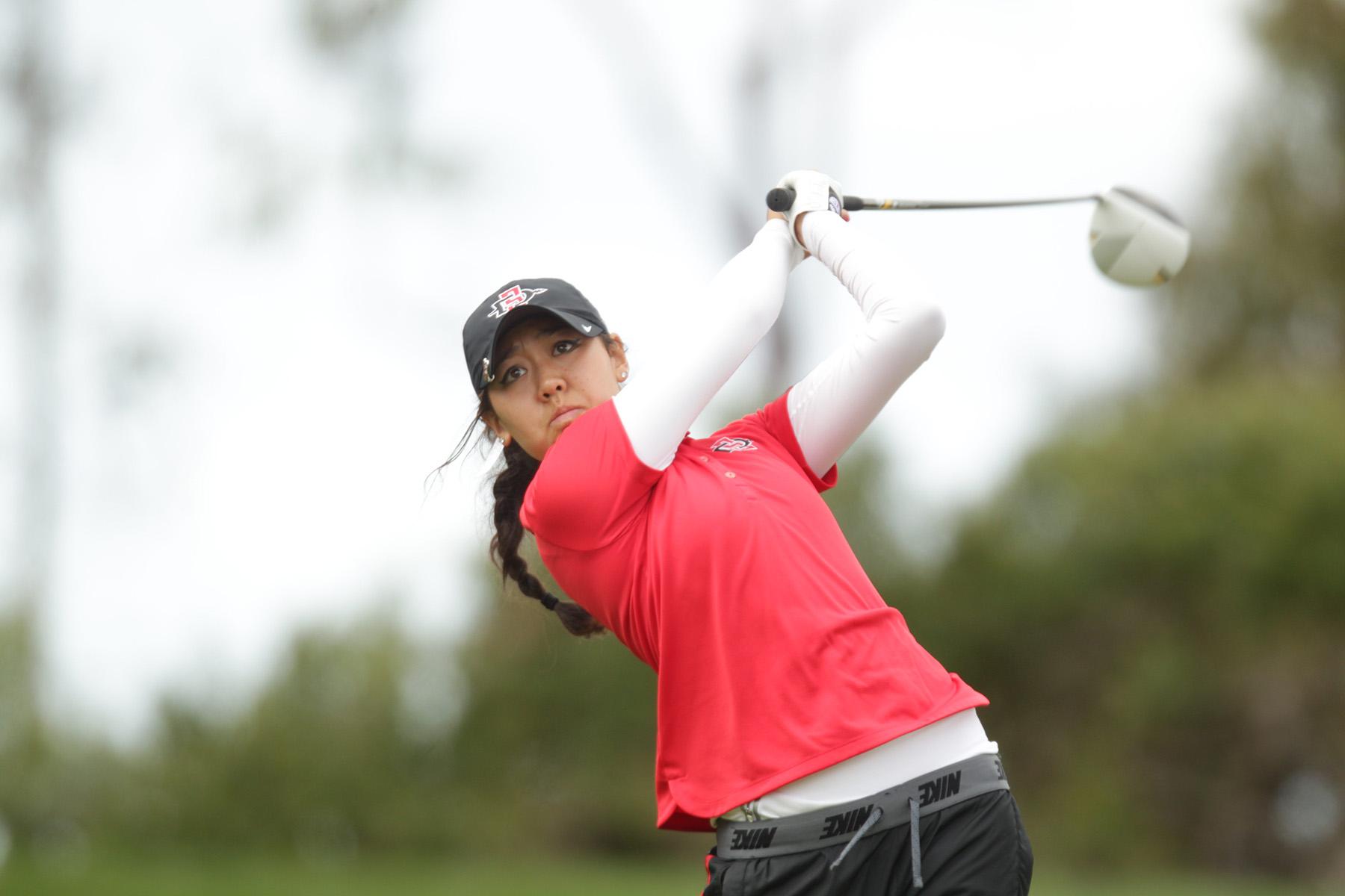 Women’s golf rides to fourth at Bruin Wave Invite – The Daily Aztec