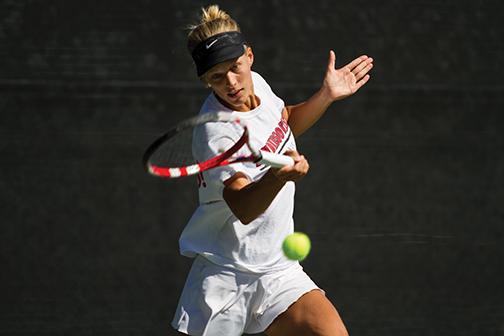 Women's tennis looking to win, weather or not