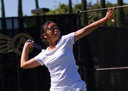 Veterans and conditioning the keys for SDSU womens tennis in 2015-16