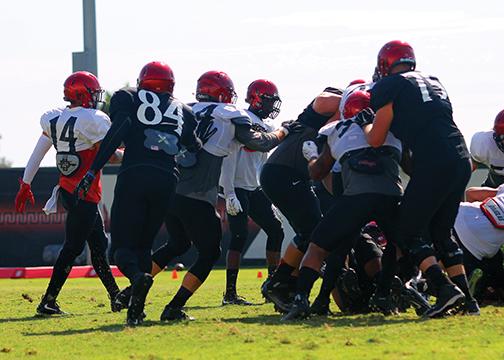 SDSU footballs Trey Lomax uses baseball to help him on gridiron