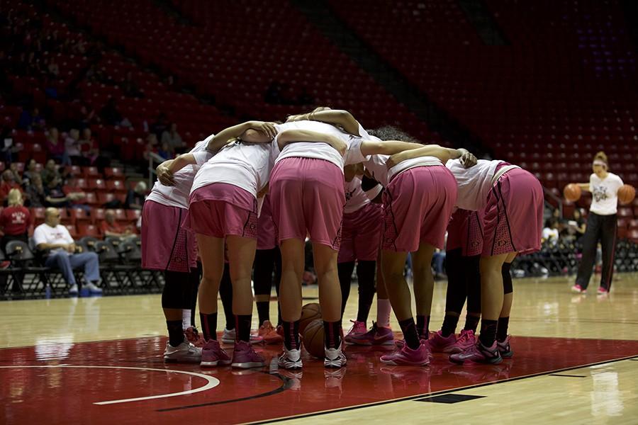 SDSU womens basketball falls to New Mexico on emotional senior night, 64-45