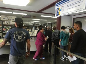 El DMV Relega a los Mixtecos en CA