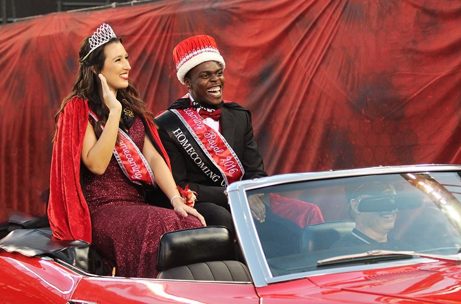 Lemker and Ogbeide crowned homecoming royals