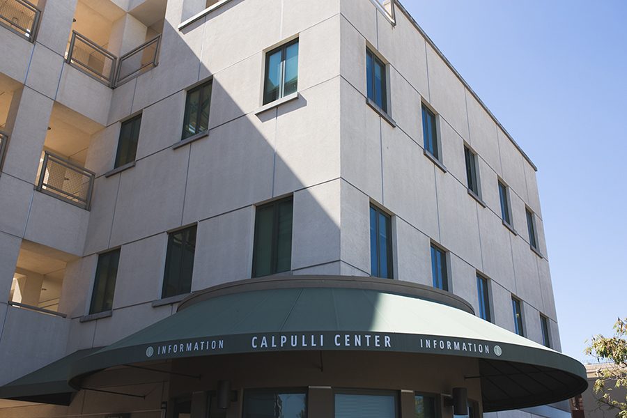 El centro Calpulli es el hogar de los servicios de salud estudiantil de la Universidad Estatal de San Diego. 