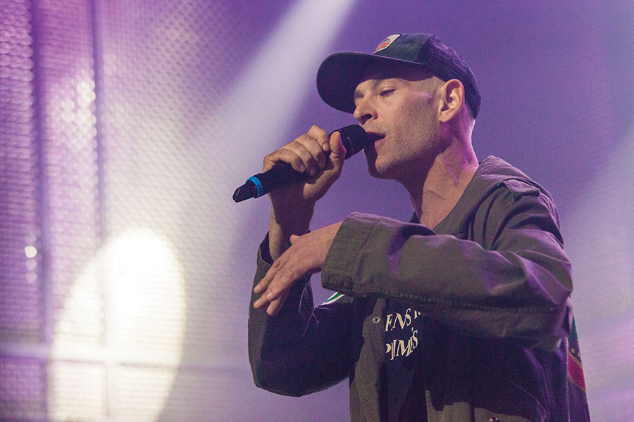 REVIEW: Matisyahu blends an atmosphere of vibrations with reggae – The ...