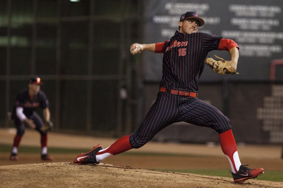Sophomore+Logan+Boyer+throws+a+pitch+during+the+Aztecs+9-1+victory+over+UCSB+on+Feb.+16+at+Tony+Gwynn+Stadium.