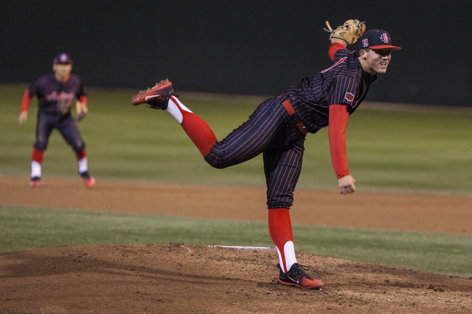 Aztecs pitching coach Sam Peraza leaving for Arizona State - The