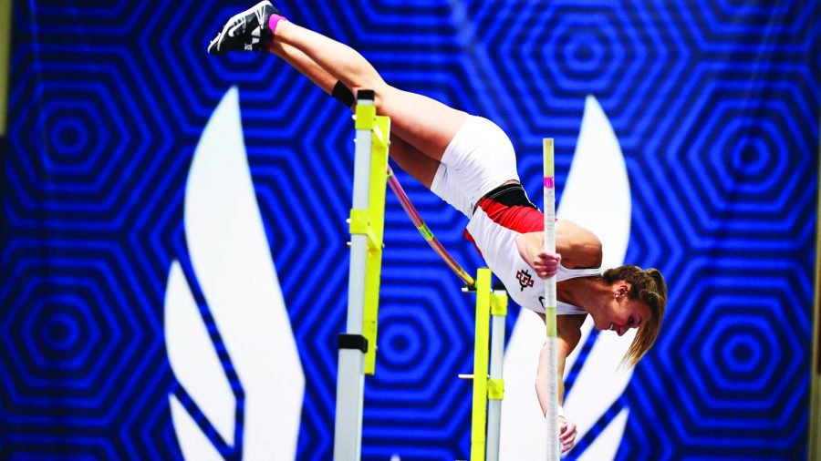 Then-junior pole vaulter Bonnie Draxler competing at a meet during the 2018 season.