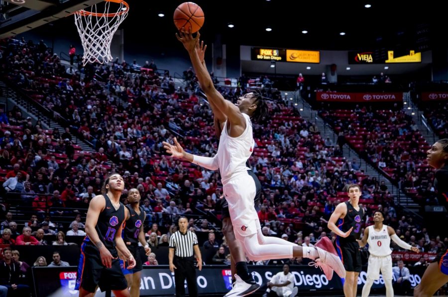 Redshirt+sophomore+forward+Jalen+McDaniels+attempts+a+layup+during+the+Aztecs+71-65+victory+over+Boise+State+on+Feb.+16+at+Viejas+Arena.