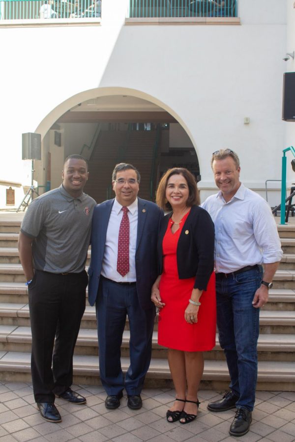 Pictured+left+to+right%3A+A.S.+President+Christian+Onwuka%2C+Provost+and+Senior+Vice+President+Dr.+Salvador+Hector+Ochoa%2C+SDSU+President+Adela+de+la+Torre%2C+and+Chair+of+the+University+Senate+Mark+Wheeler.