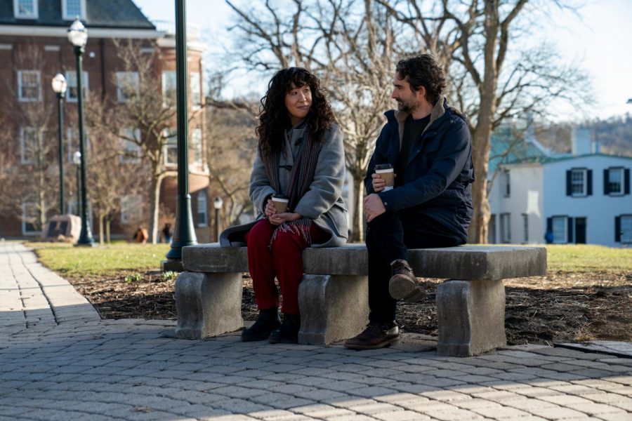 (L to R) SANDRA OH as JI-YOON and JAY DUPLASS as BILL in episode 106 of THE CHAIR