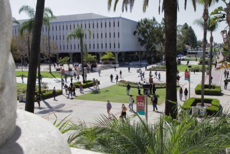 SDSU students walk to their classes on Sept. 22