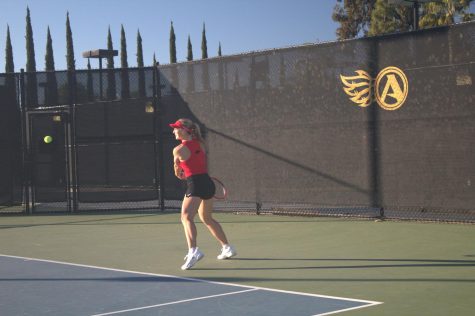 SDSU senior Alicia Melosch prepares to return the ball during her singles match against Alabama on Jan. 27, 2023.