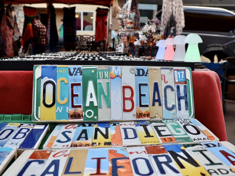 Some+crafts+for+sale+at+the+Ocean+Beach+Farmers+Market.