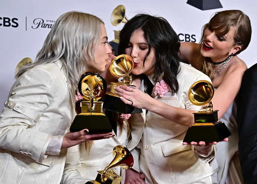 Julien+Baker%2C+Phoebe+Bridgers+and+Lucy+Dacus+from+the+indie+rock+group+Boygenius+pose+with+Taylor+Swift+after+the+Grammys+Ceremony%0A%0APhoto+Courtesy+of+Frederic+J.+Brown+via+Getty+Images