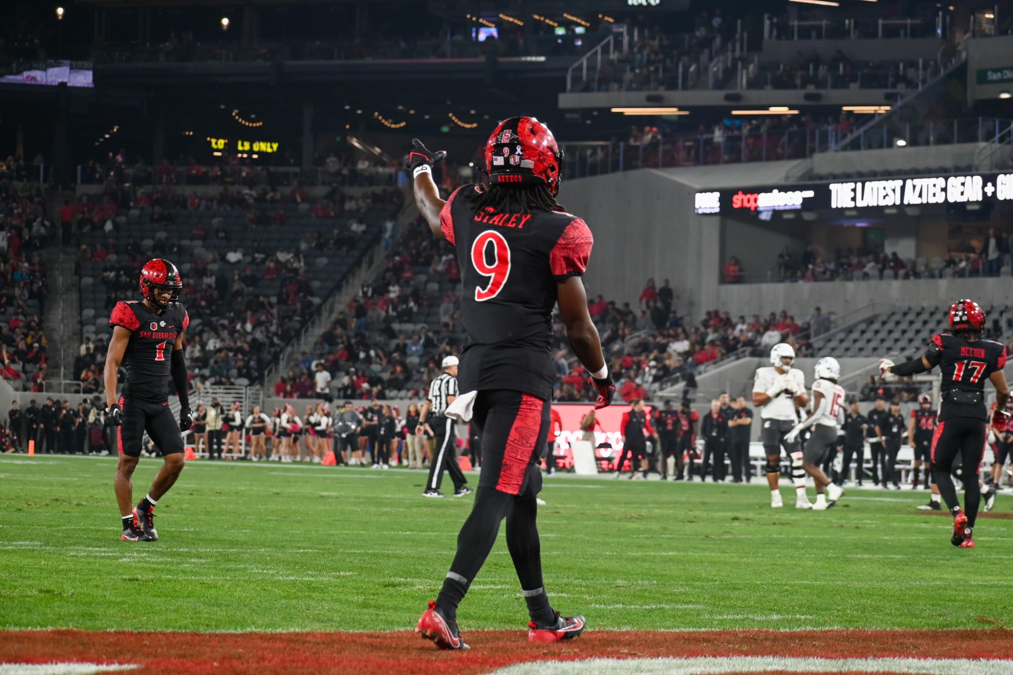 Sophomore saftey Dalesean Staley points down the field during the Aztecs matchup against Washington State on Oct. 26, 2024 at Snapdragon stadium