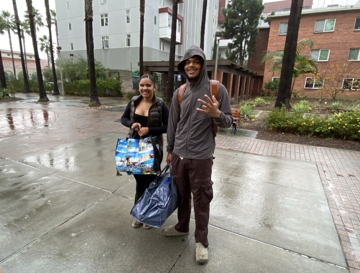 SDSU students experience flight delays due to government shutdown
