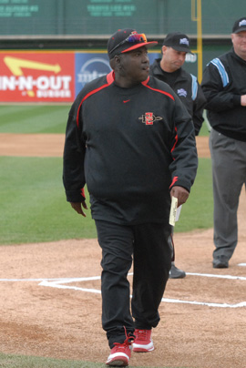 Tony Gwynn playing basketball for San Diego State. He was drafted by the  San Diego Clippers.